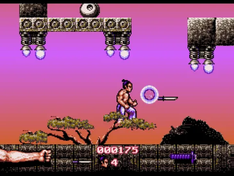 Throwing knives are whole lot better than punching those monsters